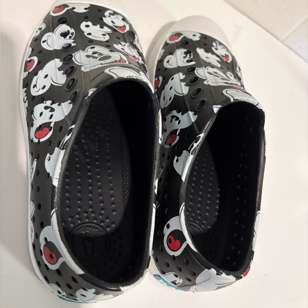 Disney x Native Black Mickey Mouse Slip On Water Shoes Disney Black Red White - Picture 9 of 14